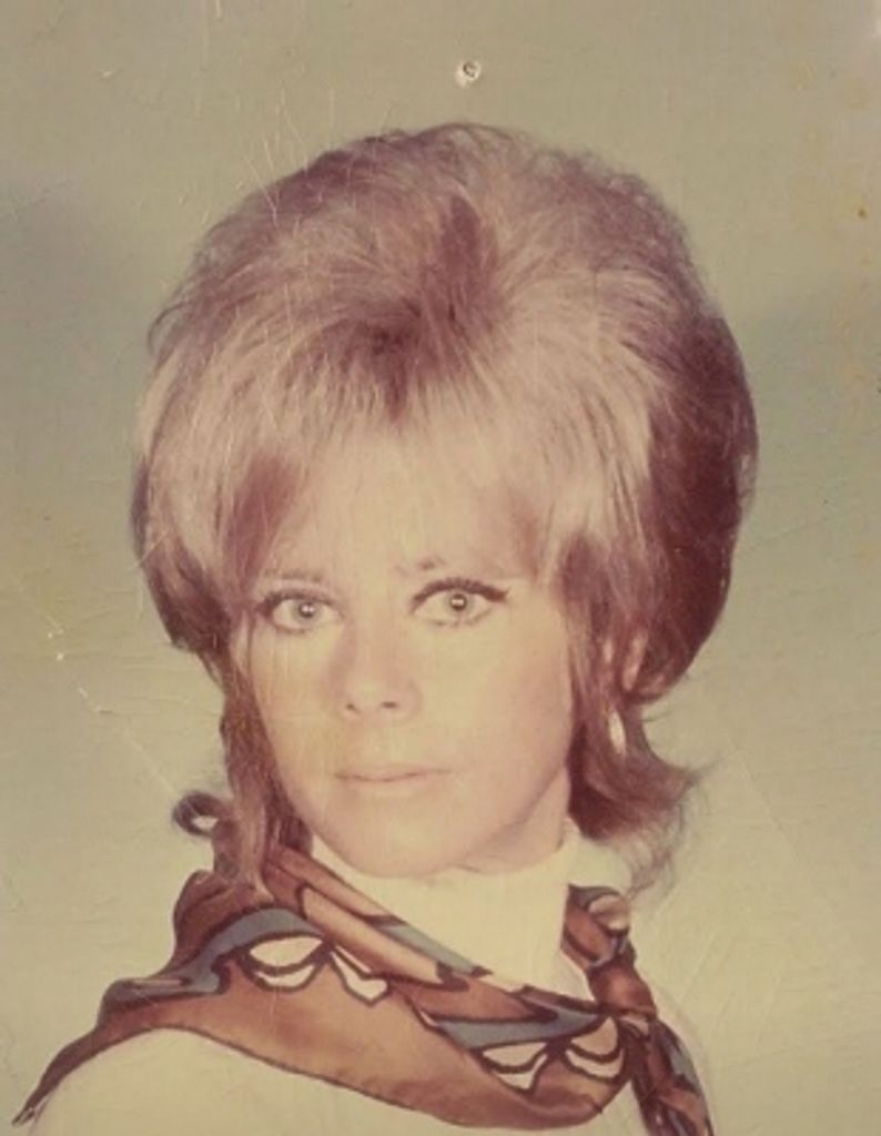 Susan M Mettert