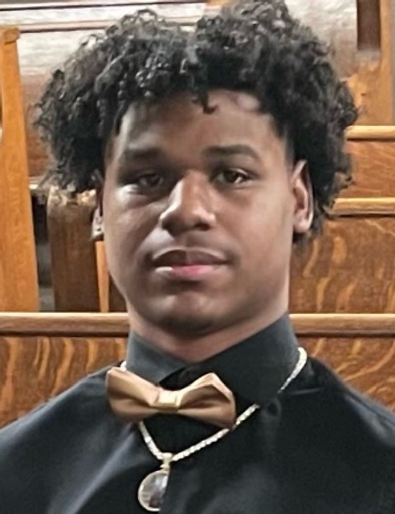 Dequian D. Davis