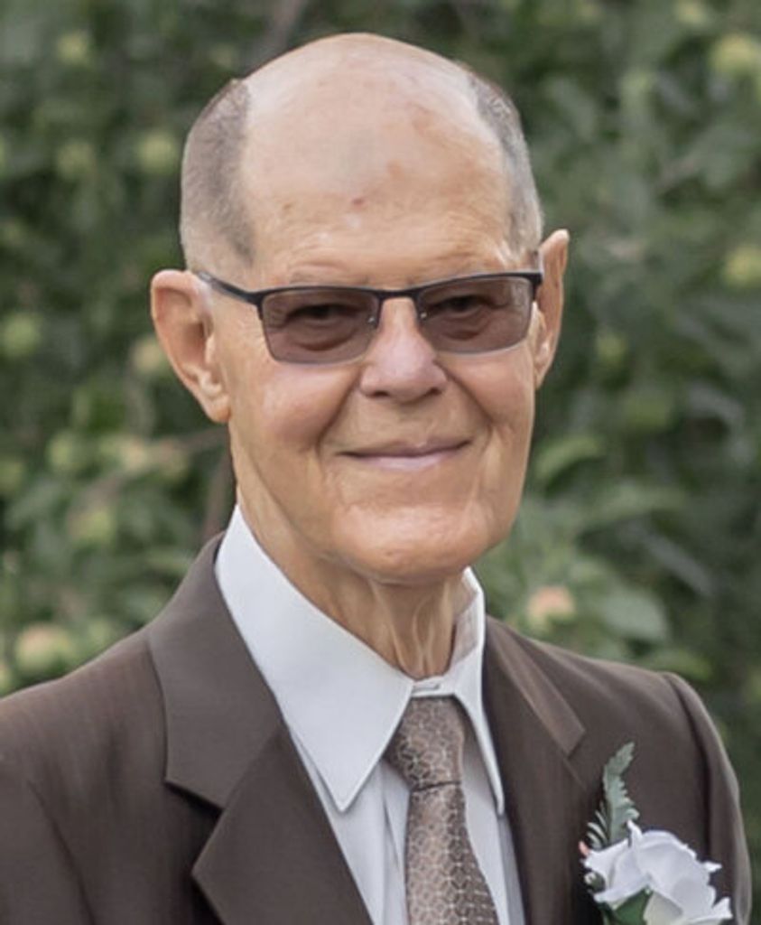 Raymond 'Ray' Buck Profile Photo