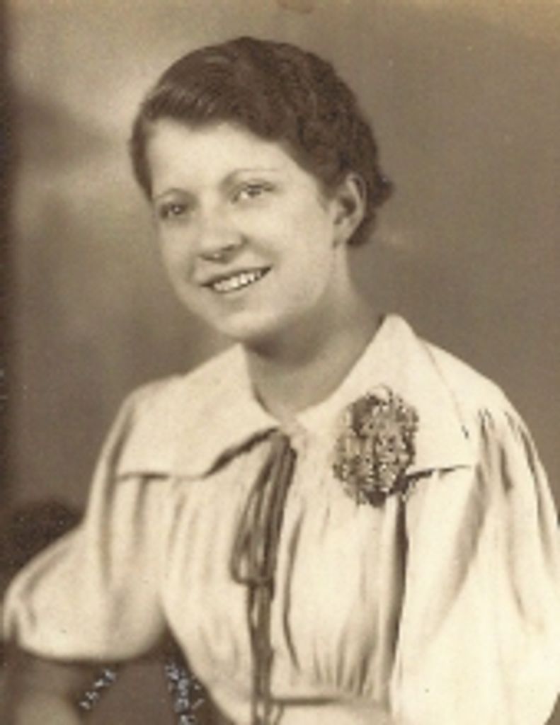 Dorothy Dimple Mccune