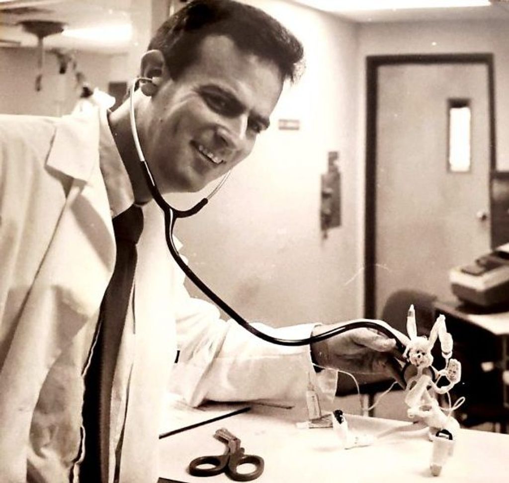 Dr. Kevin J. Riordan, MD Profile Photo