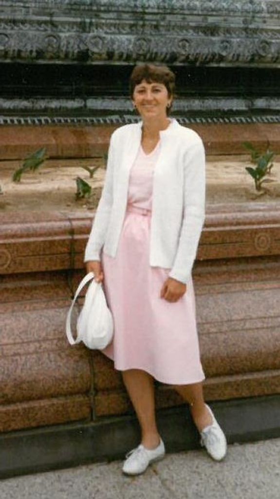 Carol  J. Dexter