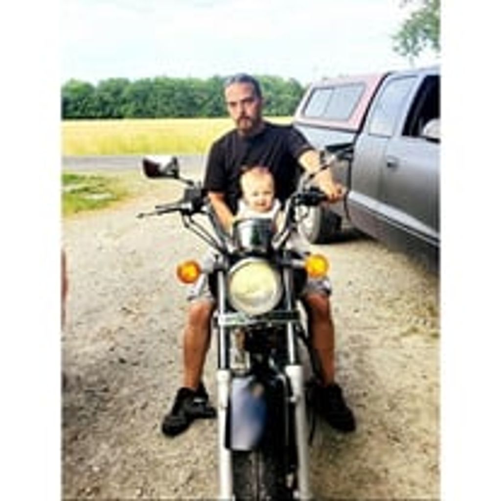 Christopher Ryan Barr Profile Photo