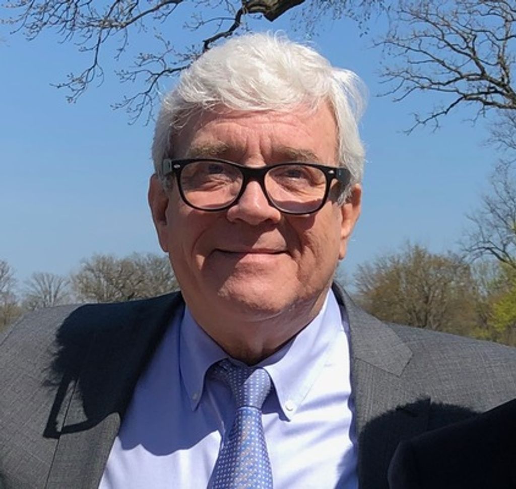 William B. Middendorf, Jr.