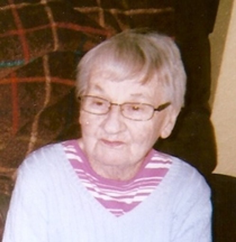 Joann J. (Schatz)  Heil
