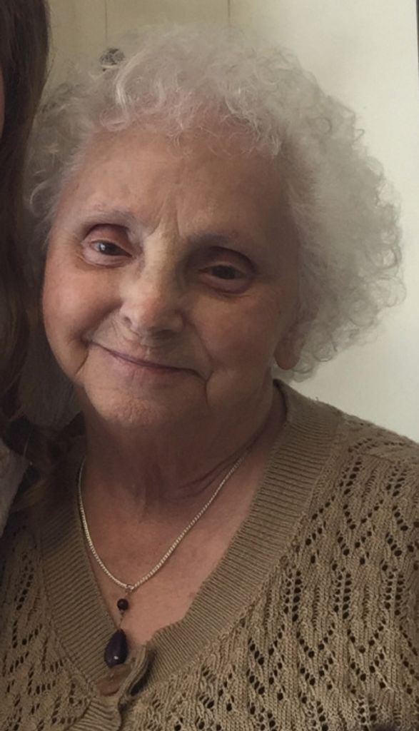 Geraldine Hinson