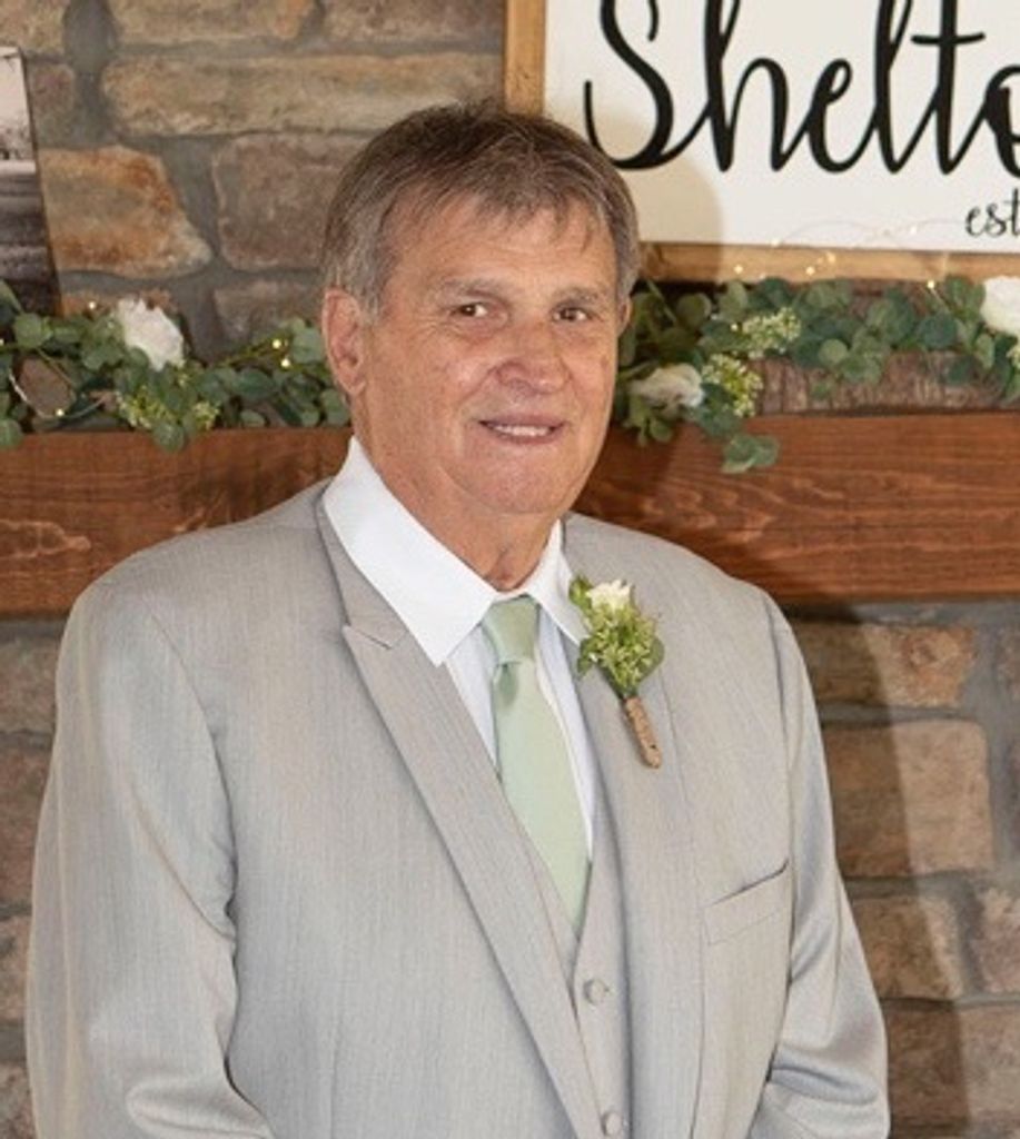 Robert  Earl Hawkins