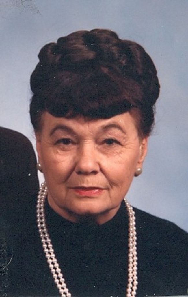 Helen Oakes Profile Photo