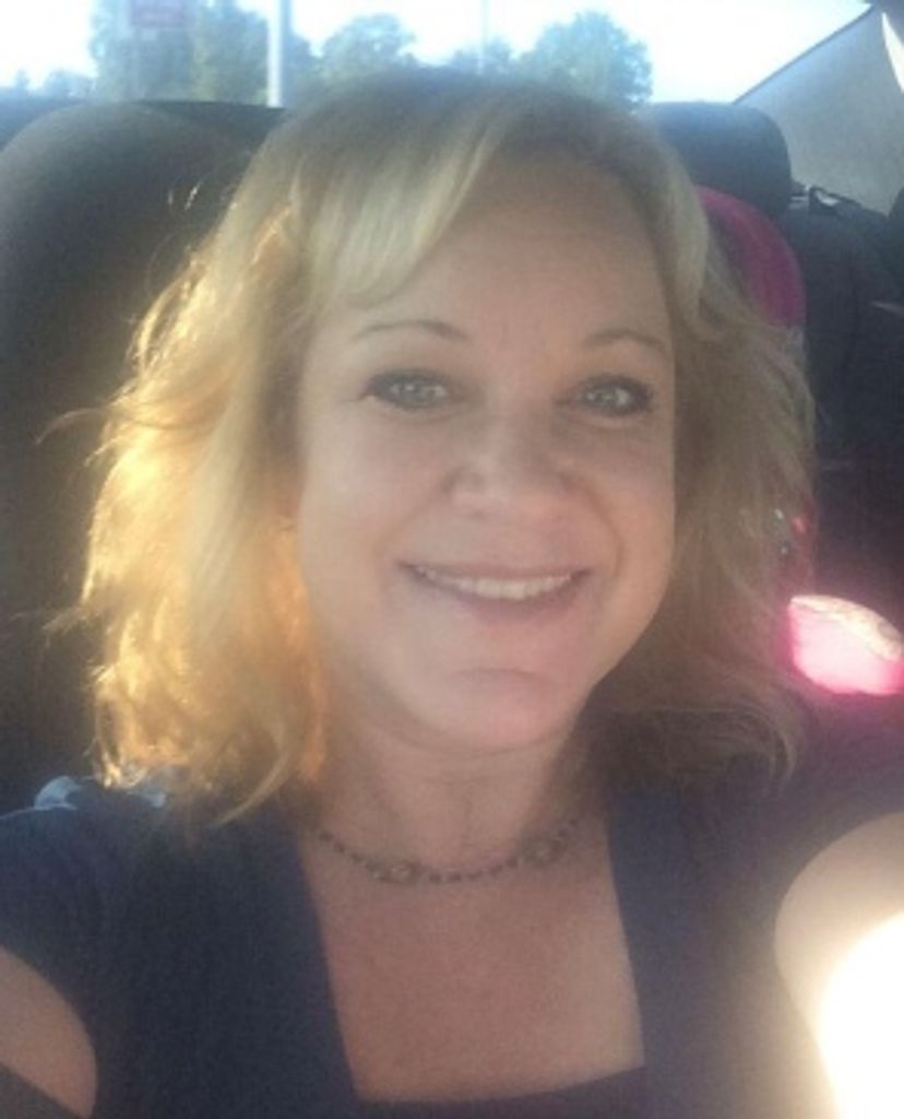 Lesley E. Lilley