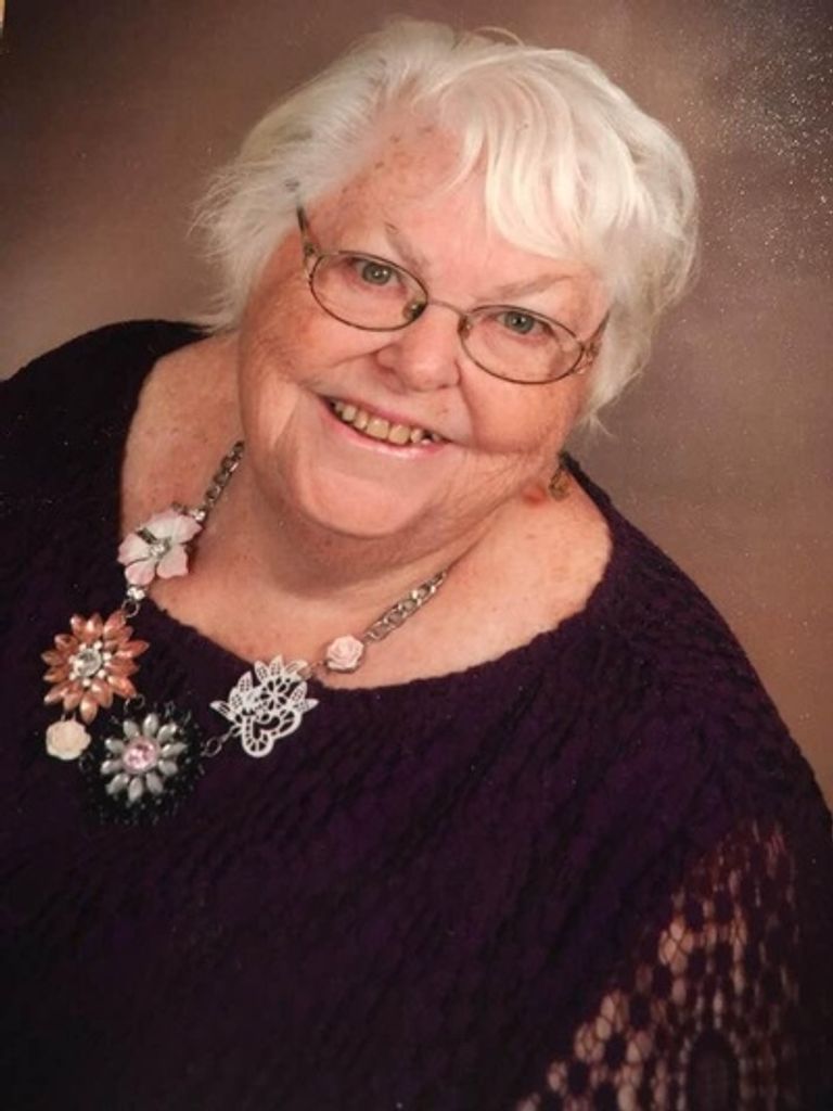 Edele Delores Thompson Profile Photo