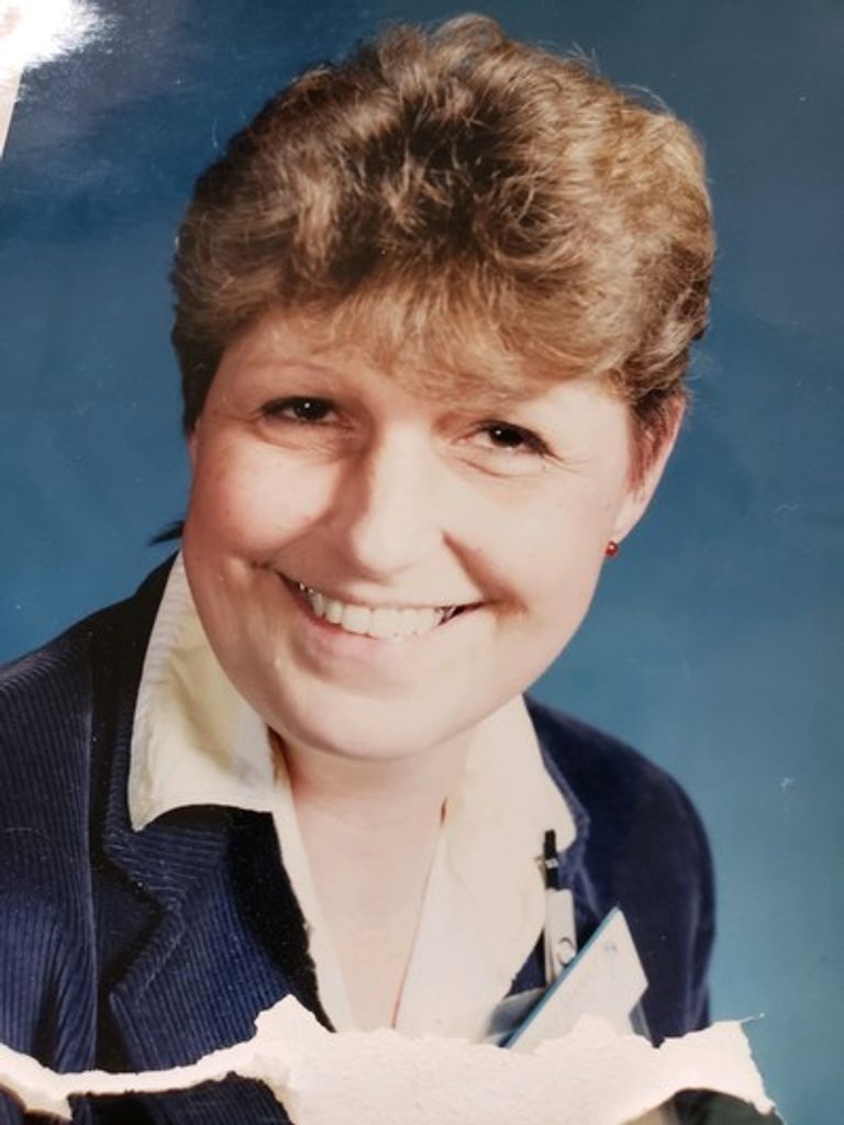 Dolores Ambrosoli Profile Photo