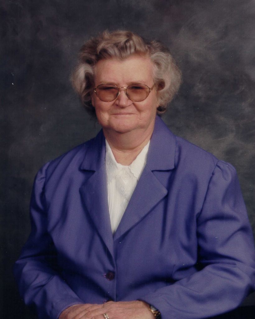 Elizabeth Schmidt Profile Photo