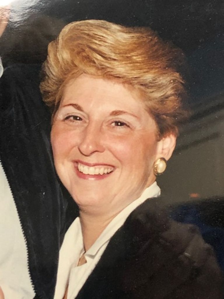 Linda Burkett Profile Photo