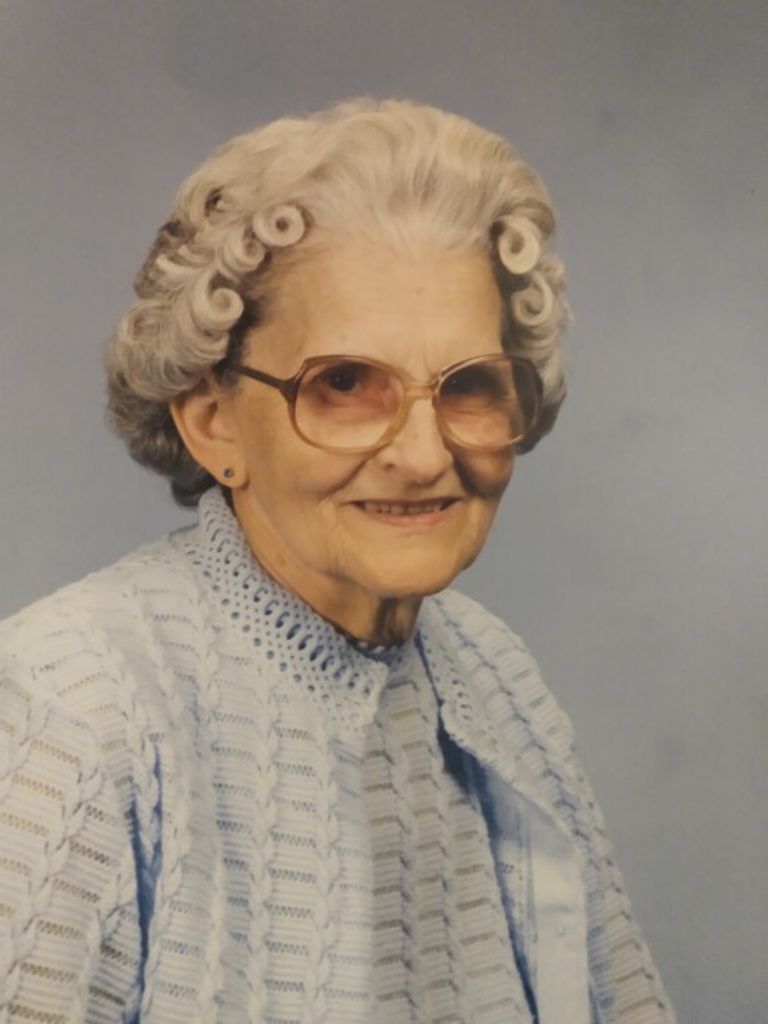 Helen Ann (Halloy)  Leluika