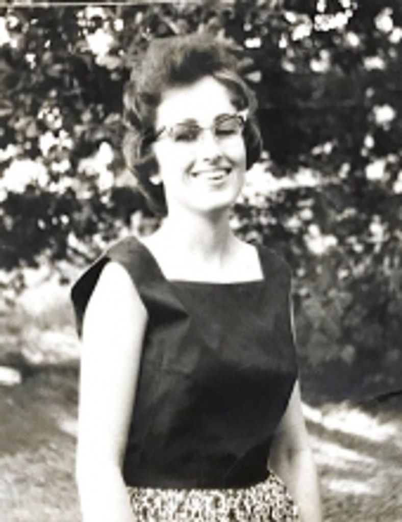 Iris Gwendolyn Long