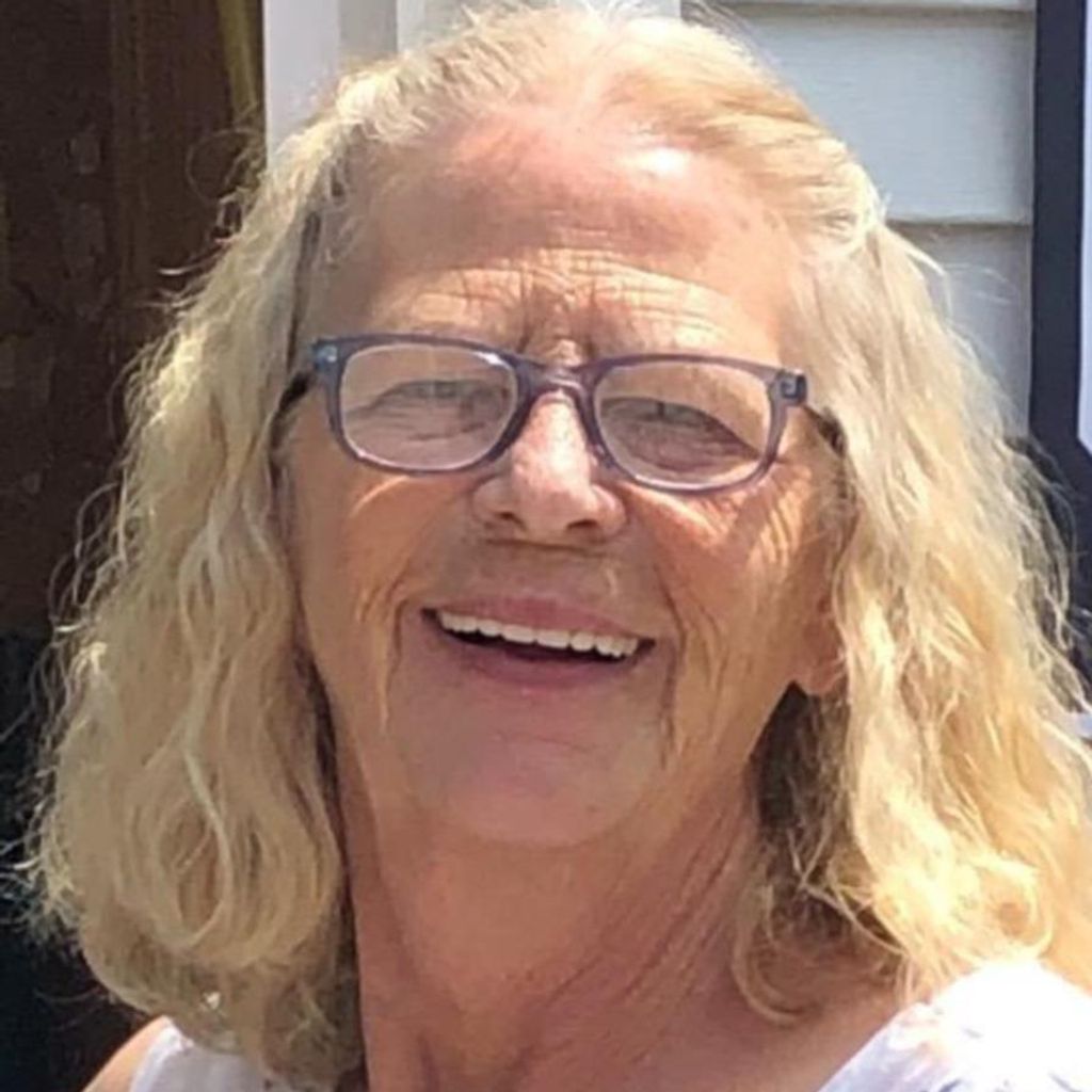 Bette Lou Seward