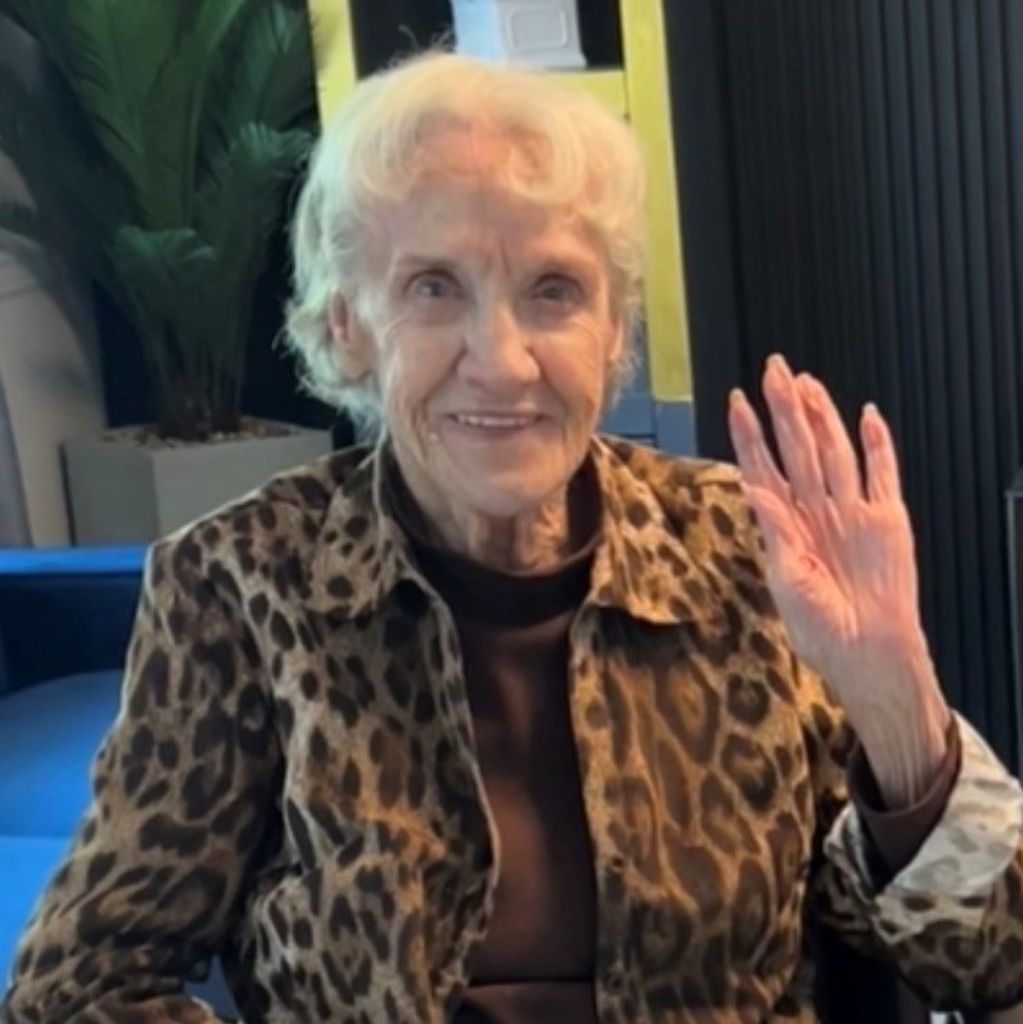 Lina Rose Davis Profile Photo