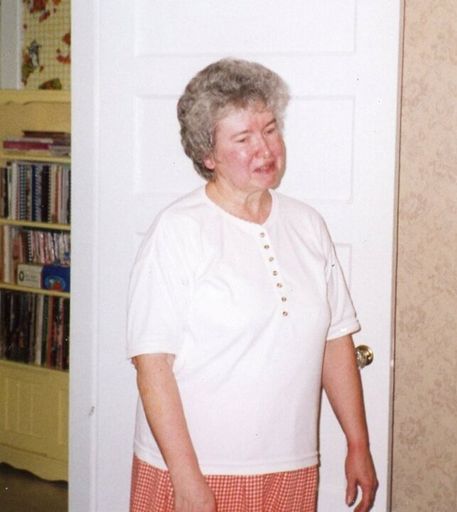 Roberta Seavey photo gallery thumbnail 44 of 61