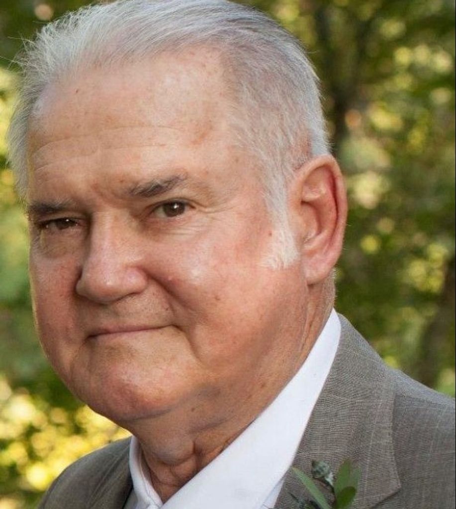 Walden Bo Daniel Profile Photo