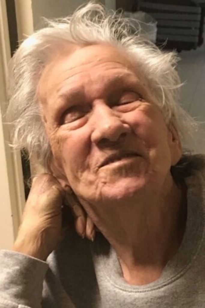 Clara Combs Profile Photo