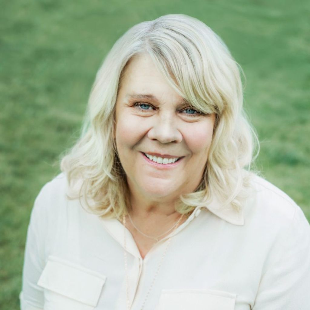 Kathryn  Tucker Buckner