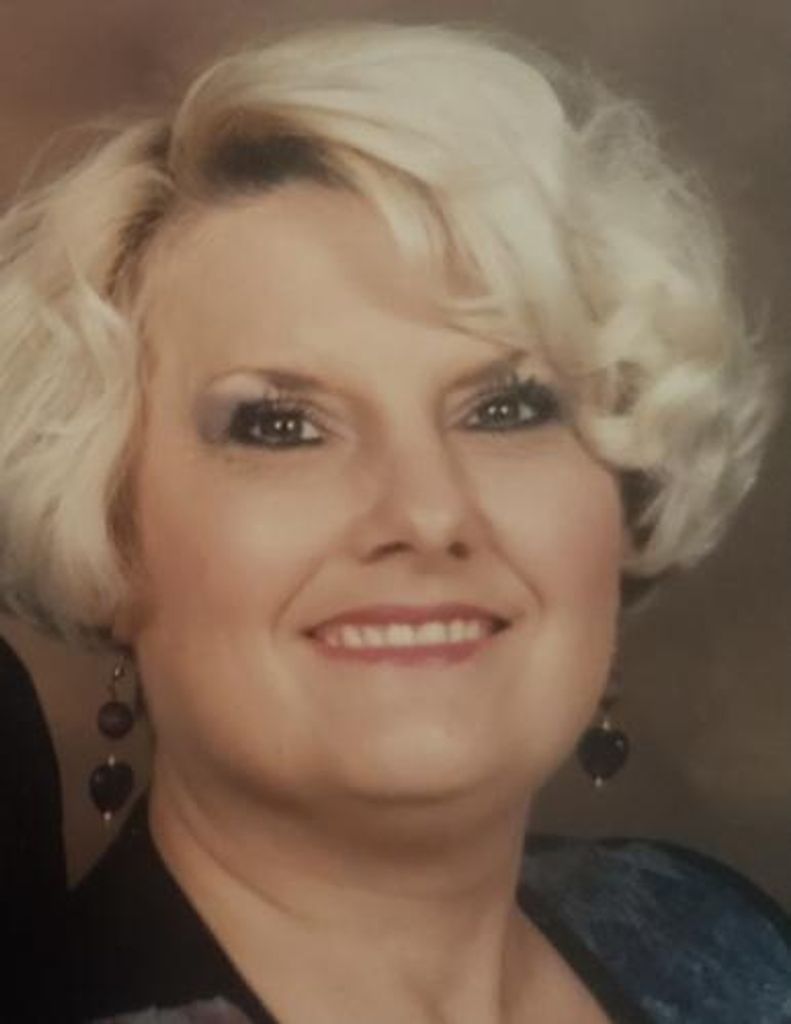 Robin Kaye Carlile Profile Photo