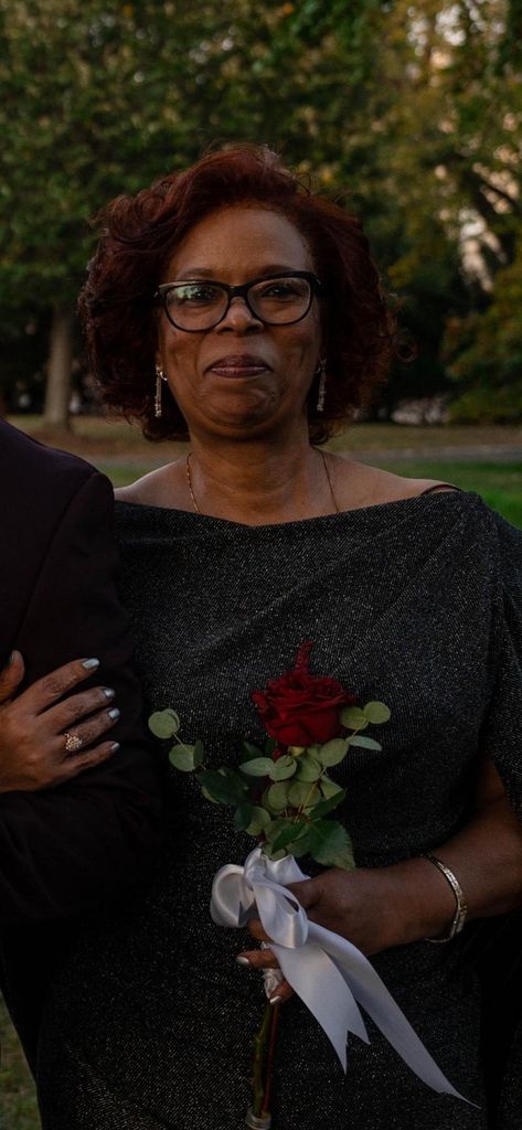 Sharon Yvonne Bivens