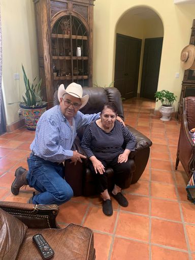 Jose Saenz photo gallery thumbnail 20 of 63