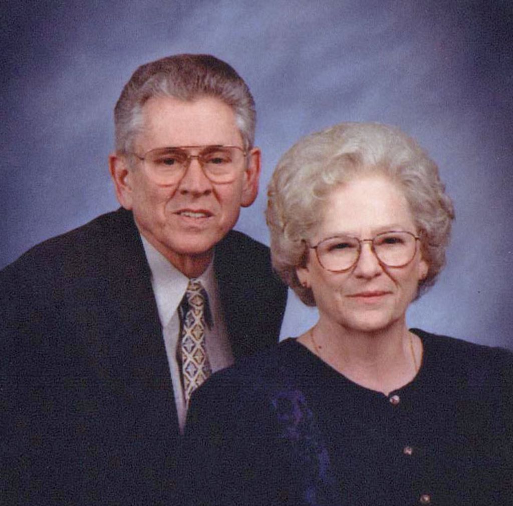 Loree J. (Pierce)  Brewer