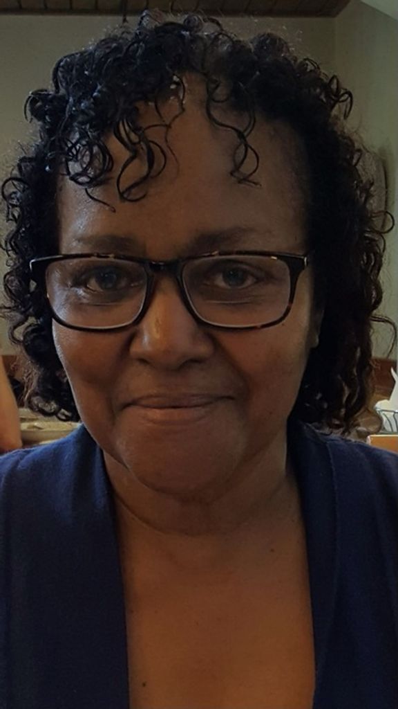Effie Jones Profile Photo