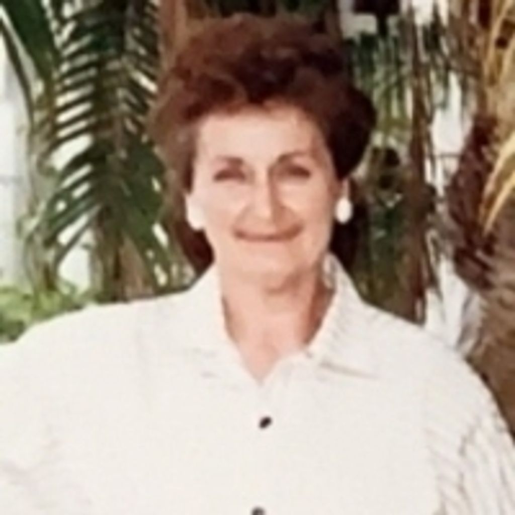 Katharina Hall Profile Photo