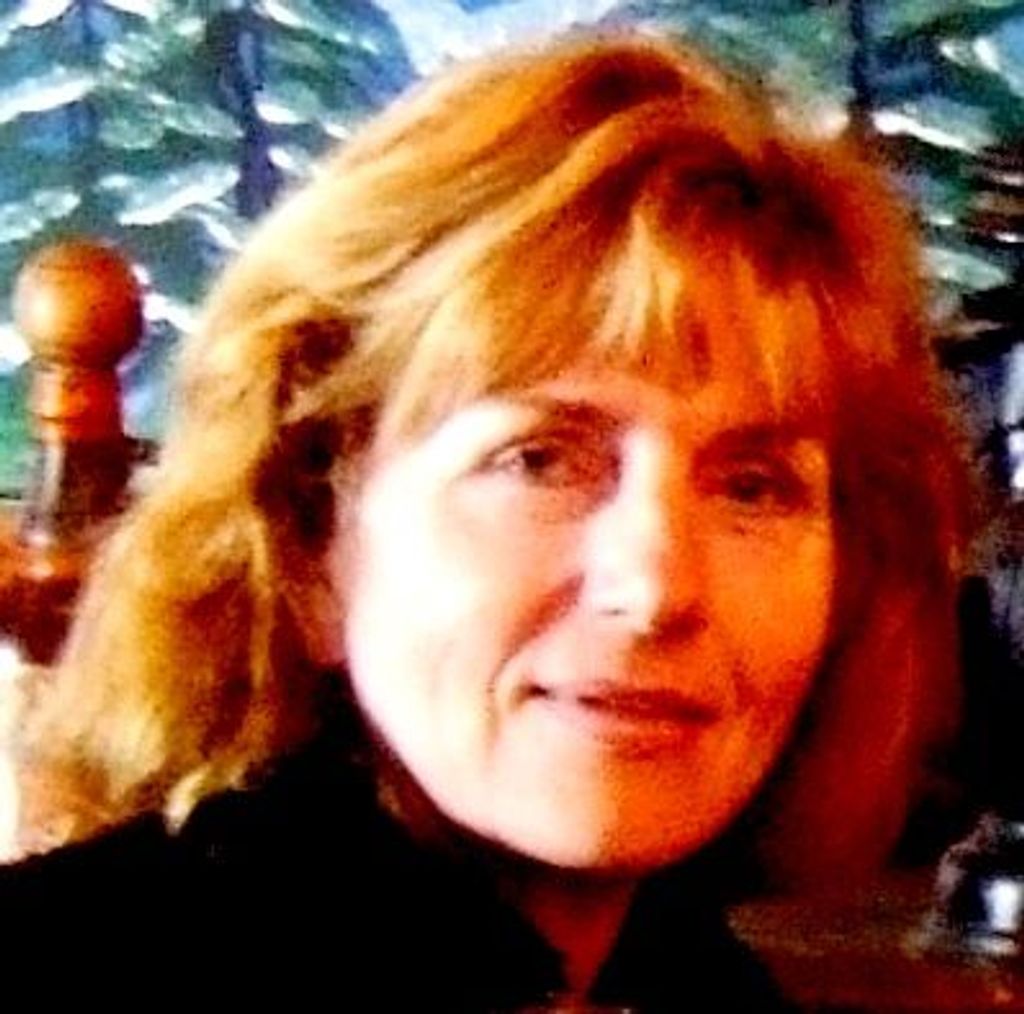 Aniko Molnar Peterdi Profile Photo