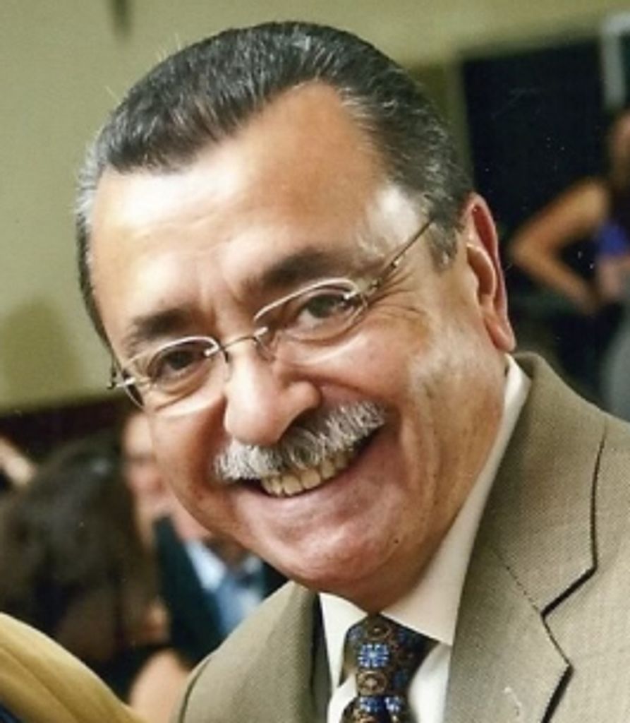 Roberto Zavala Profile Photo