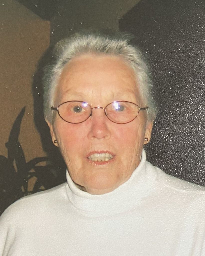 Evelyn Benton Schafer Profile Photo