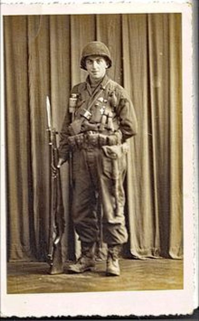 Win  W. (Ed)  Pasternak Profile Photo