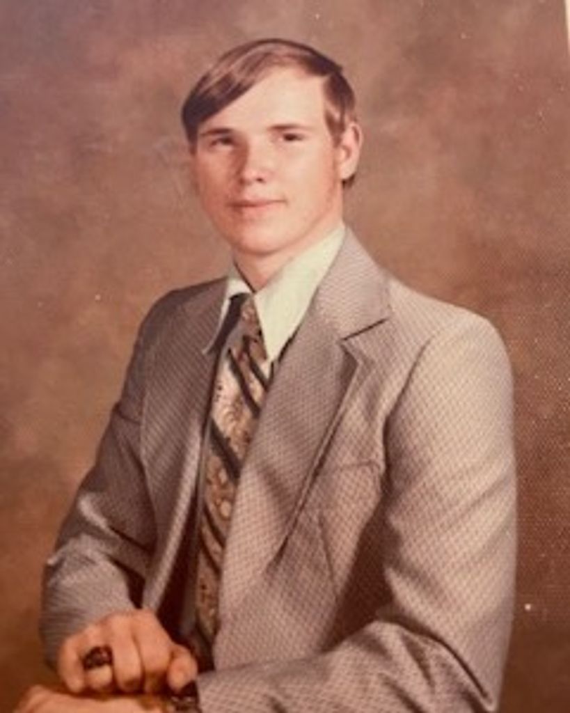 Daniel Wayne Bond Profile Photo