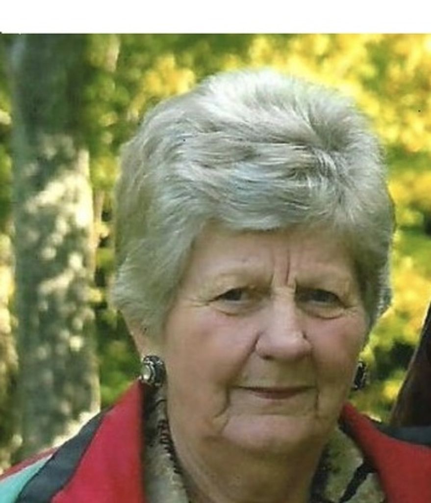 Louise White Horn Profile Photo