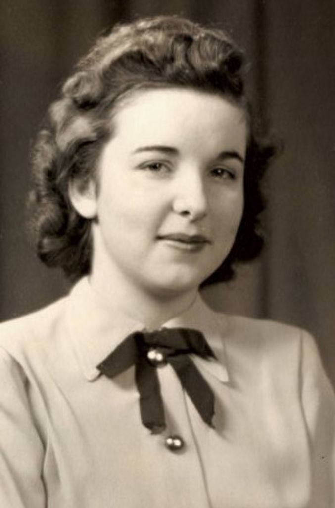 Leona Lohstreter