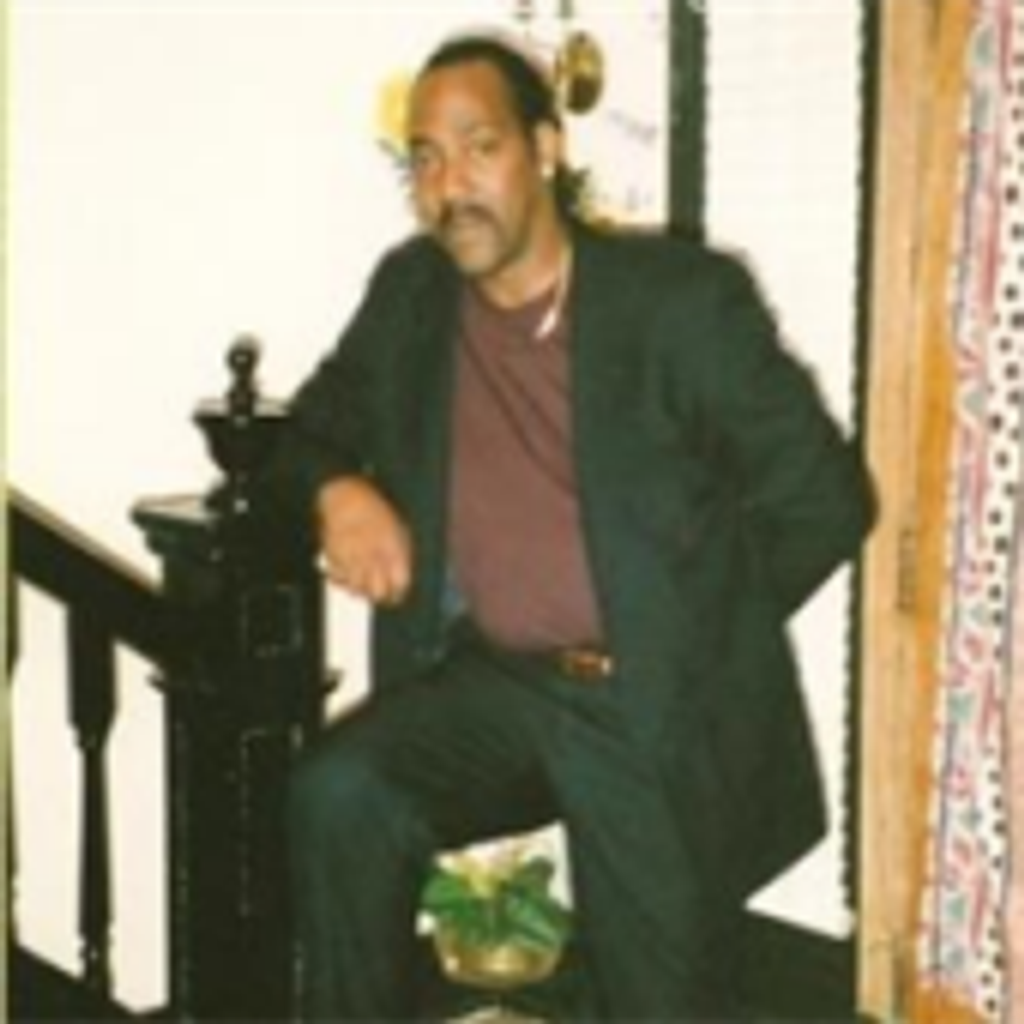 Clarence  Eugene Kahr