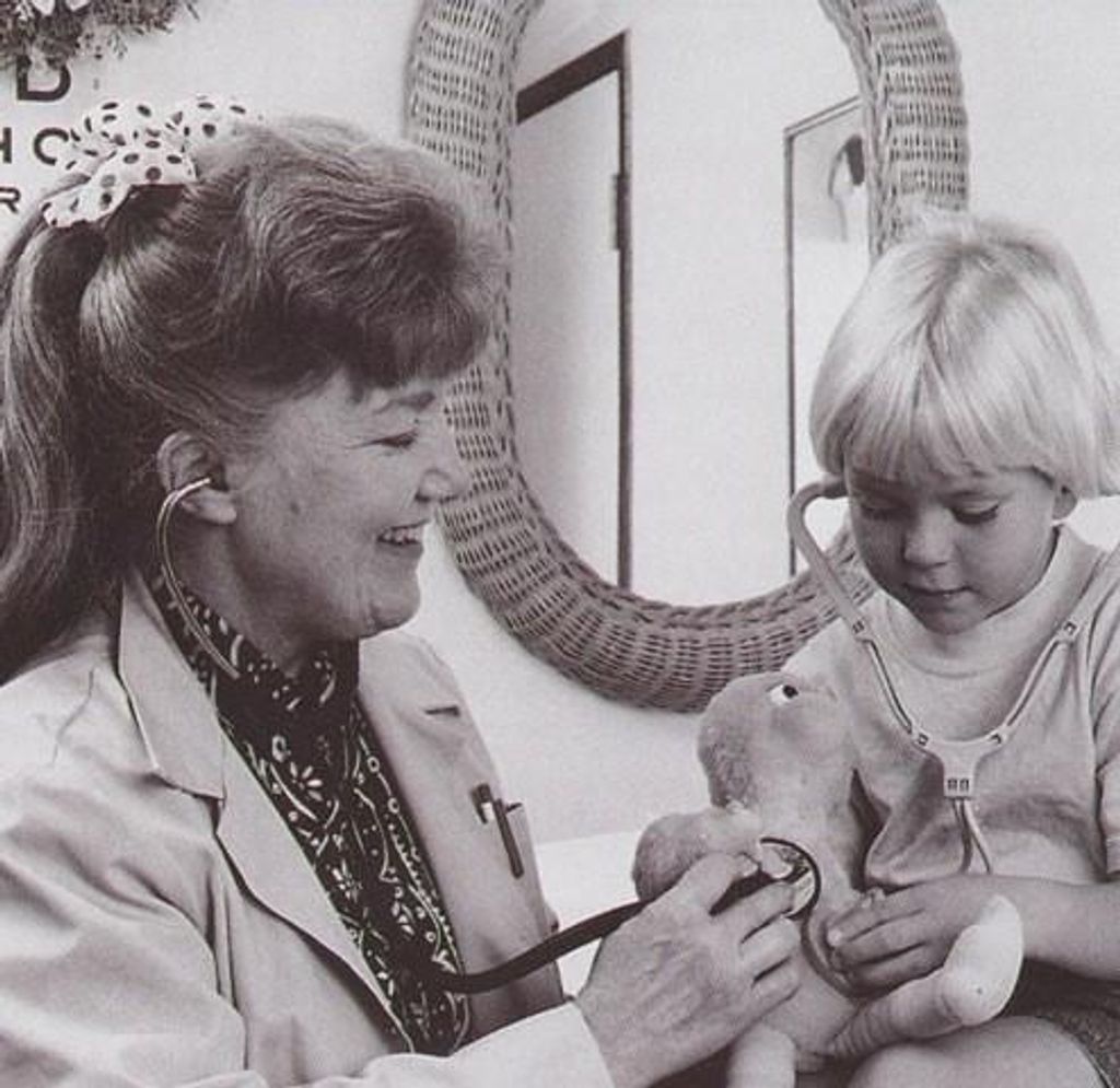 Dr. Jeanne Dahlen Lewis