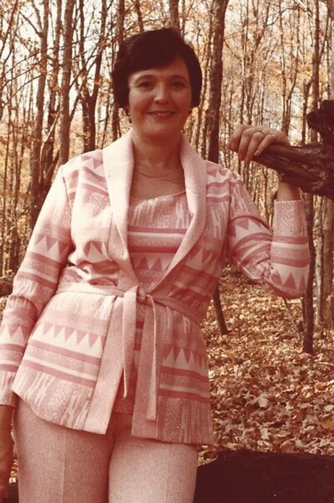 Betty Jo Davis Profile Photo