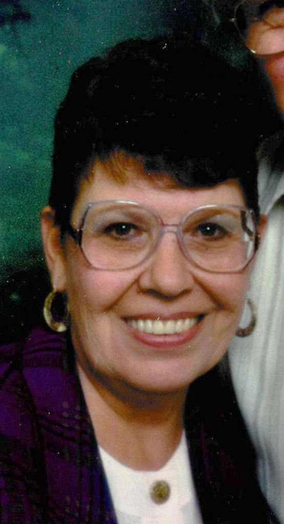 Leola "Lee" June Weller