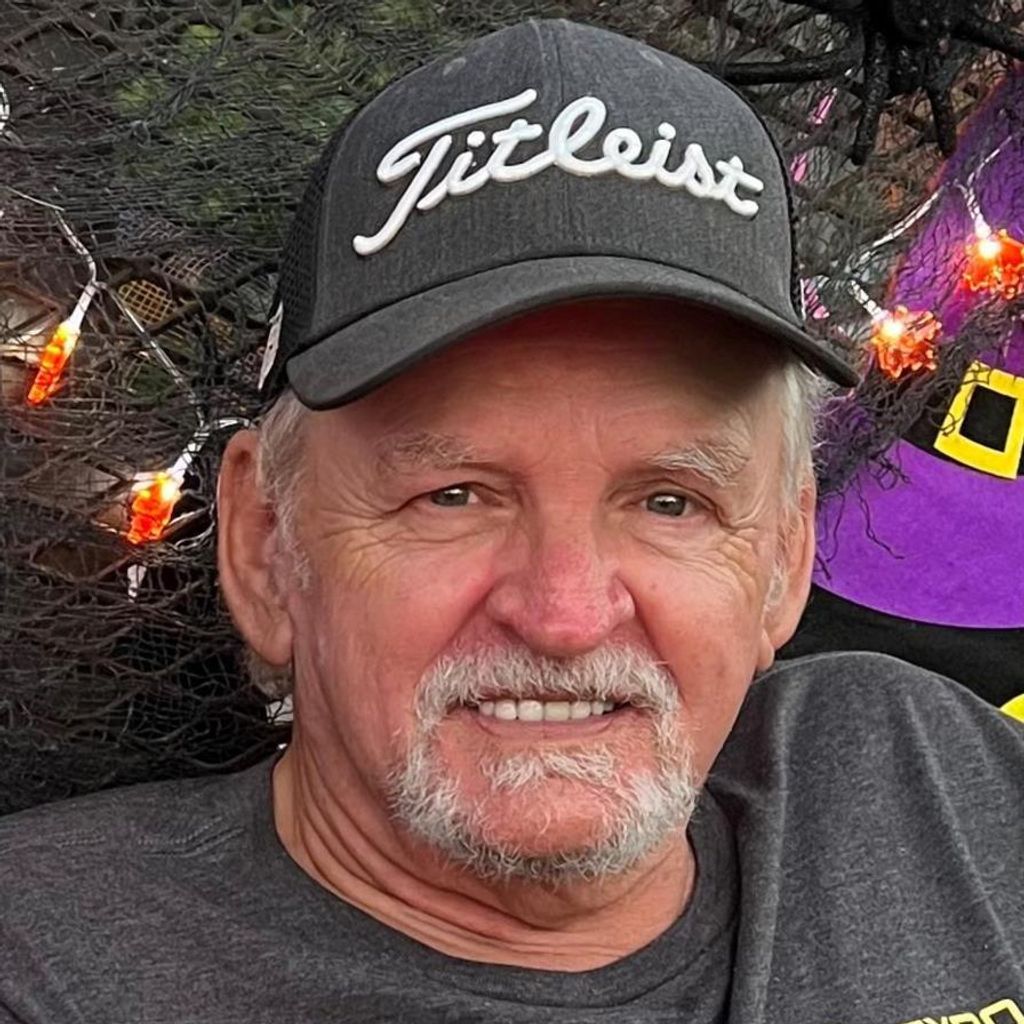 Howard Allen "Poppi" Knight Profile Photo