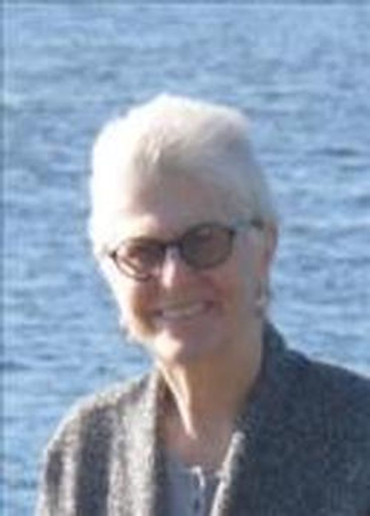 Carolyn Armold Torrence