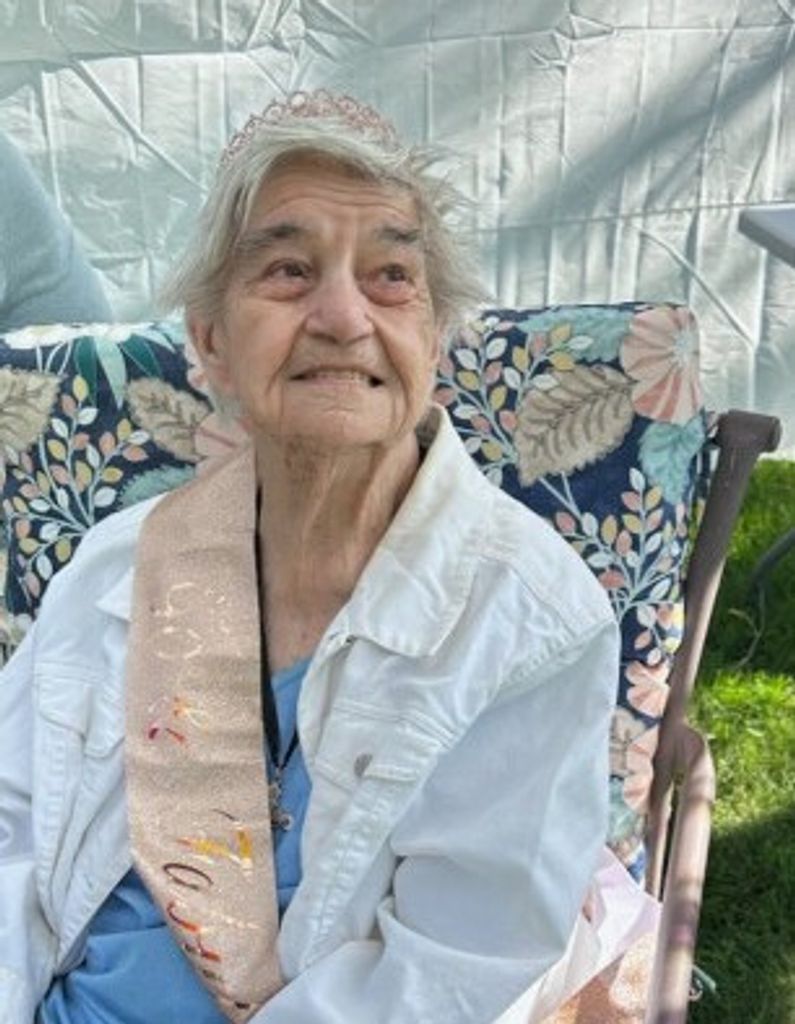 Lois Smith Profile Photo