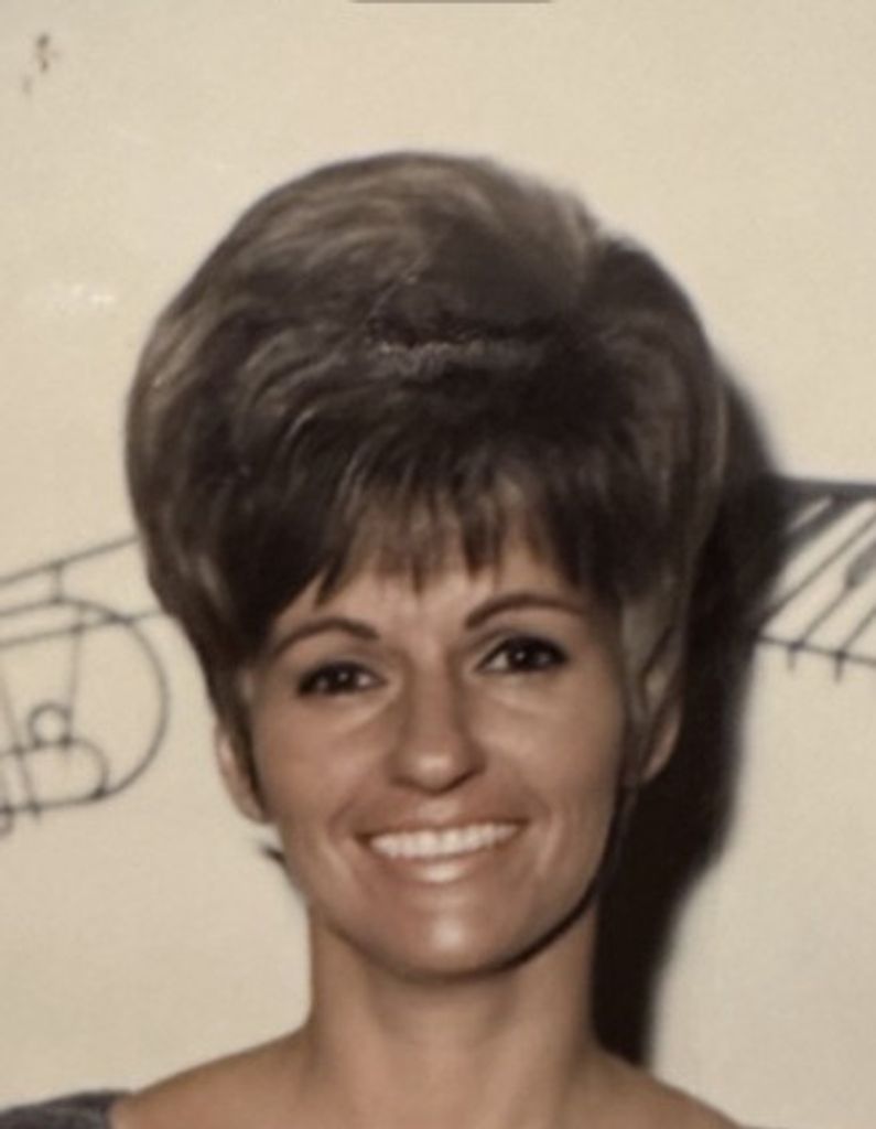 Shirley Lee (Dabbs)  Mcleod