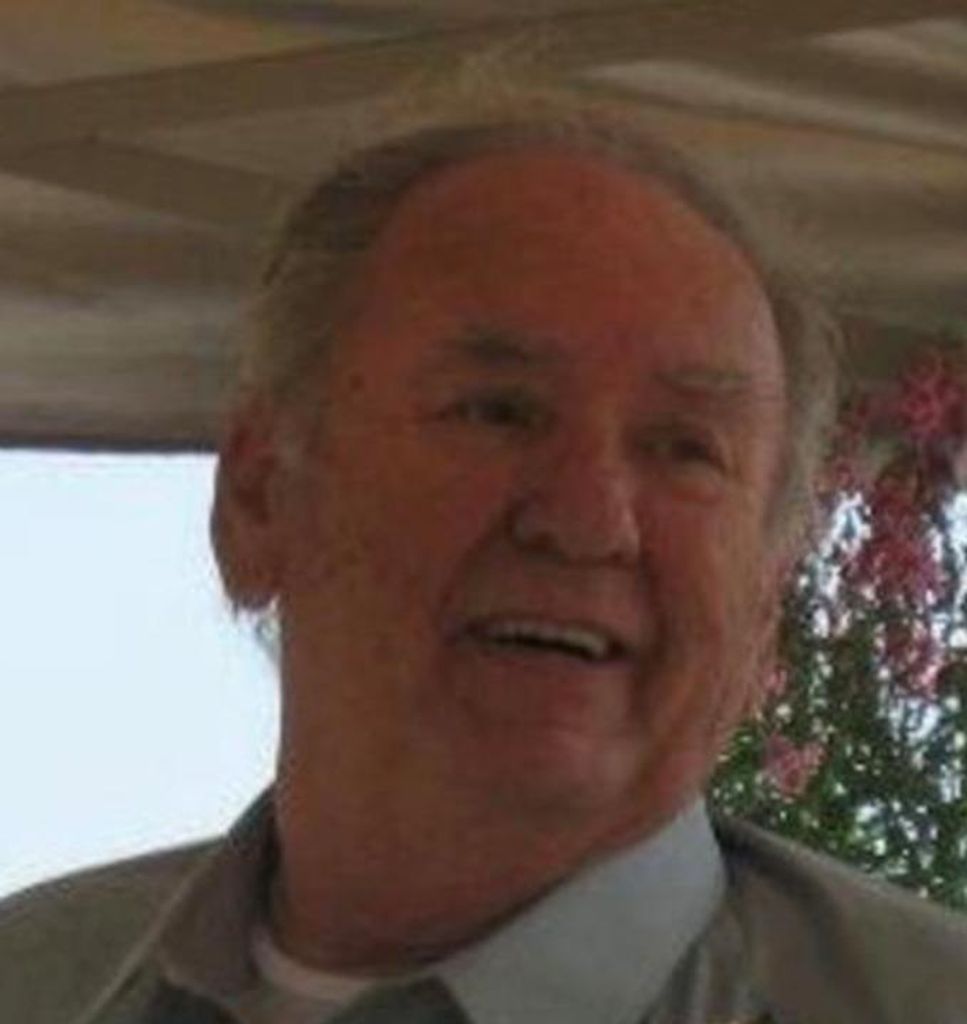 Everett L Traylor