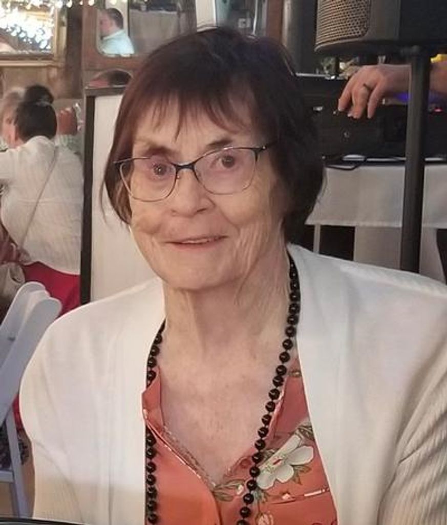 Deanna M Luton Profile Photo