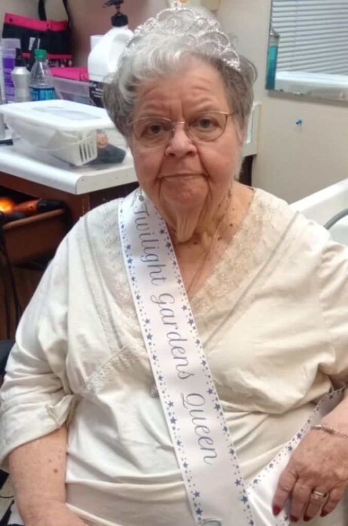 Phyllis J. (Penwell)  Heald