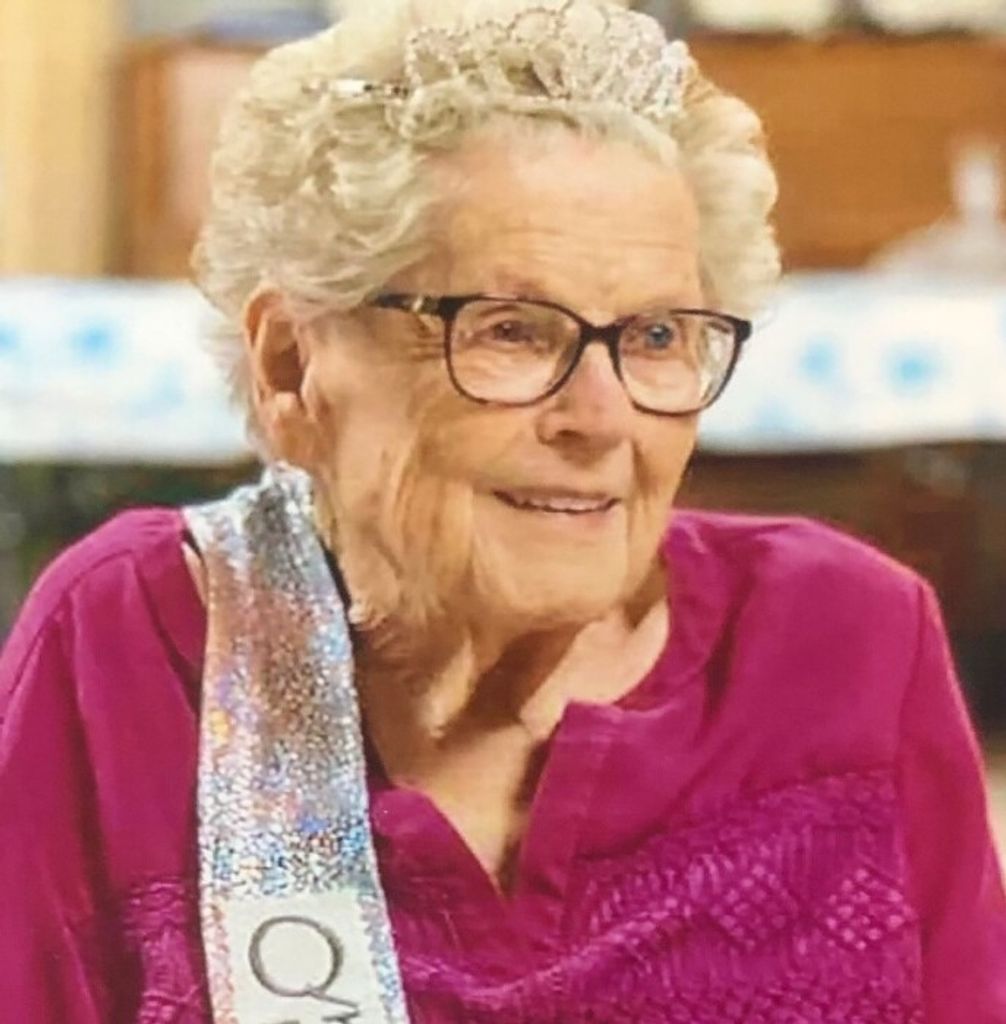 Edith Elaine (Bailey)  Gee